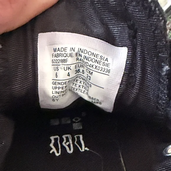 Converse Iridescent Low-Top Lace-Up Sneakers - Black/Silver - Picture 6 of 7